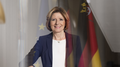 Ministerpräsidentin Malu Dreyer betont Bedeutung der Demokratie und Freiheit für wirtschaftlichen Erfolg 