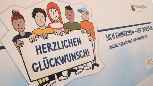 Alexander Schweitzer: Engagement junger Menschen ist wichtig für die Demokratie und den gesellschaftlichen Zusammenhalt